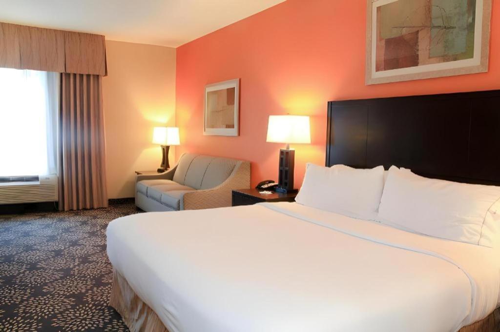 Holiday Inn Express Hotel & Suites Grand Island By Ihg Екстер'єр фото